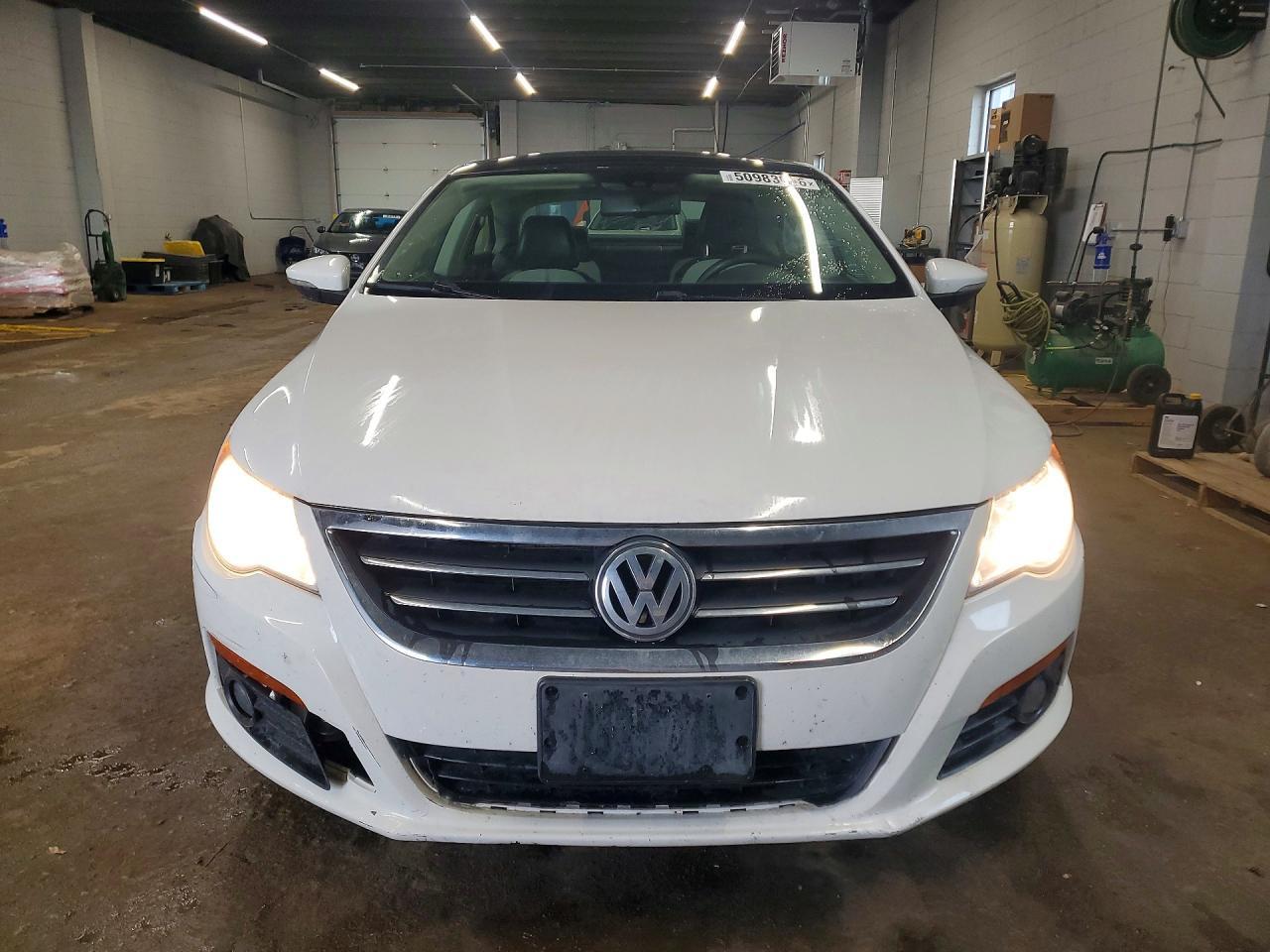 2011 VOLKSWAGEN CC