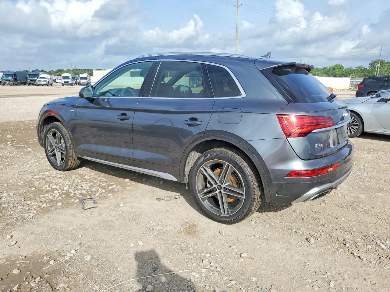 2025 AUDI Q5