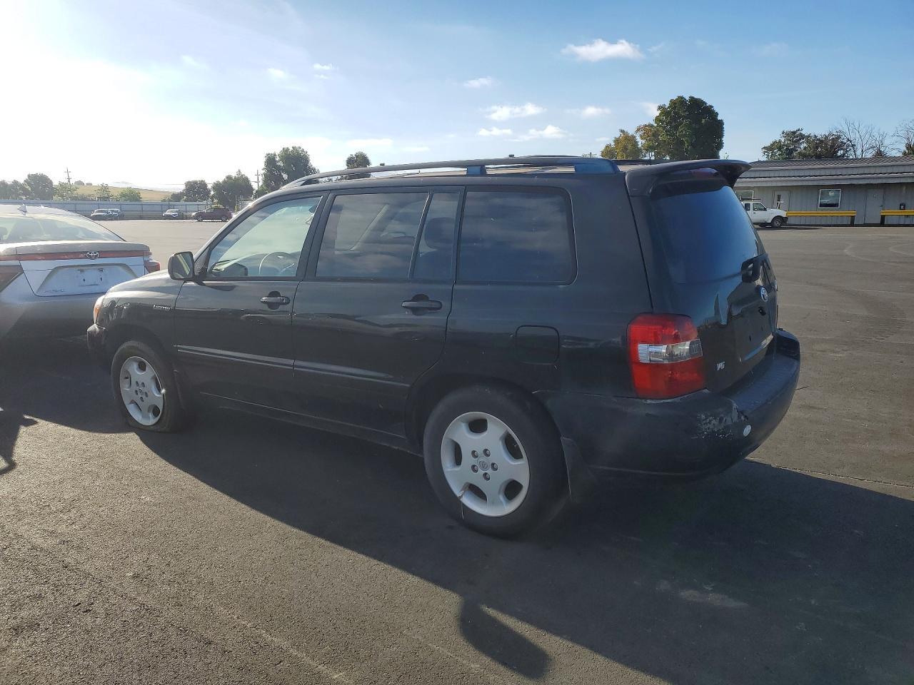 2005 TOYOTA HIGHLANDER