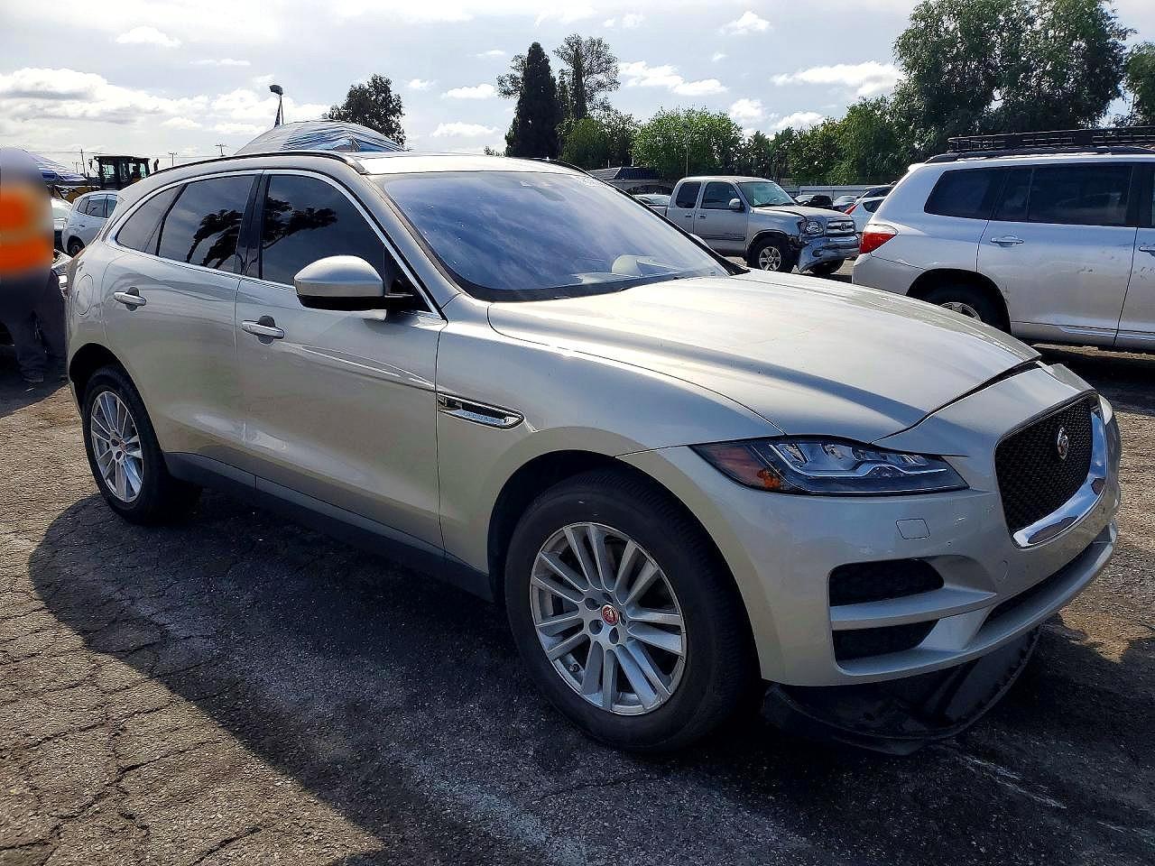 2017 JAGUAR F-Pace