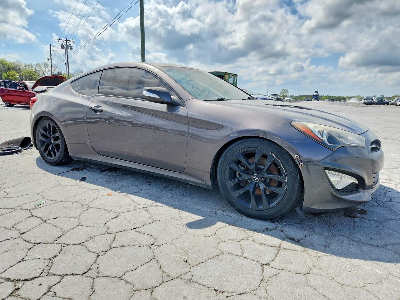 2013 HYUNDAI GENESIS