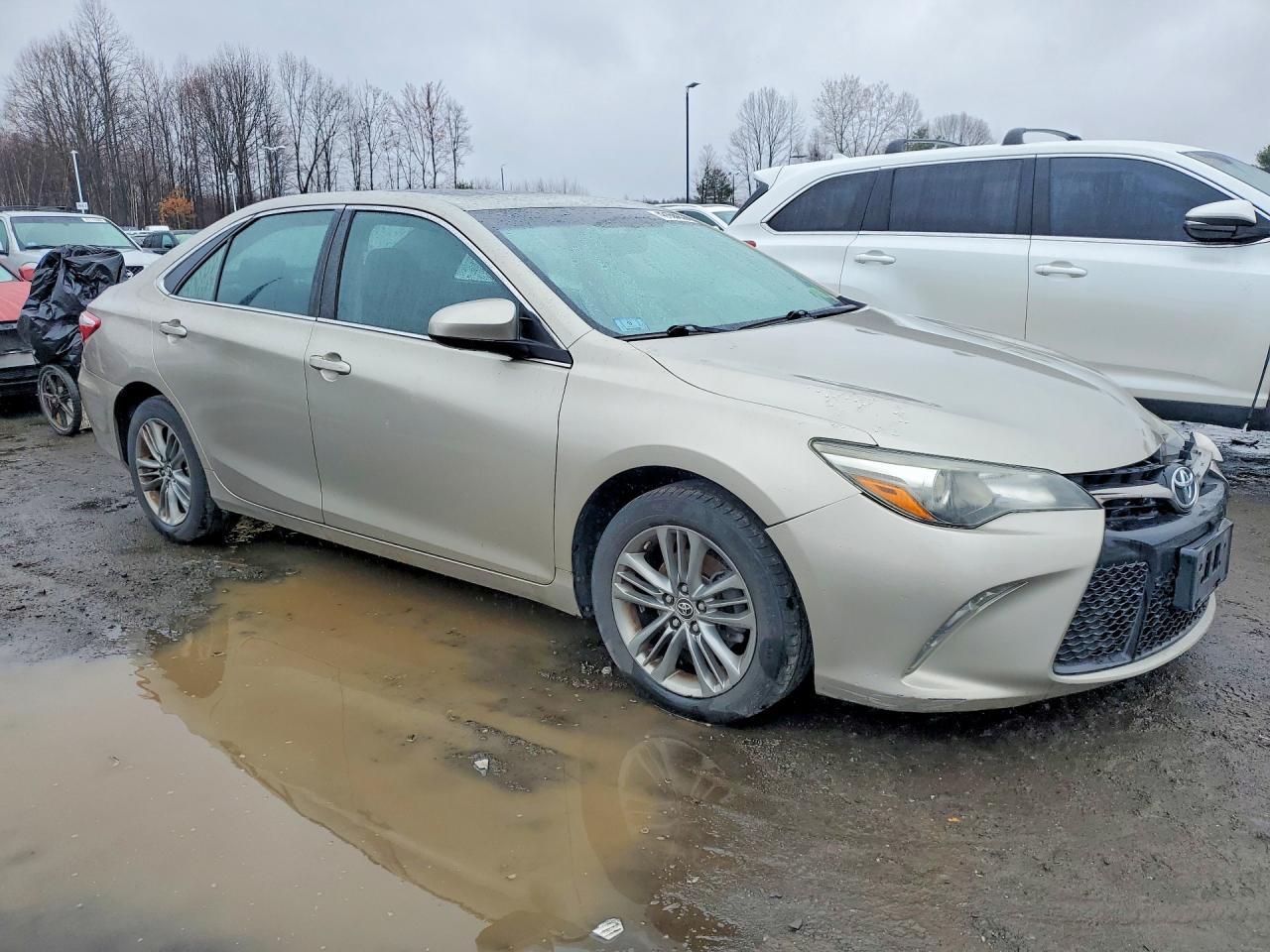 2015 TOYOTA CAMRY