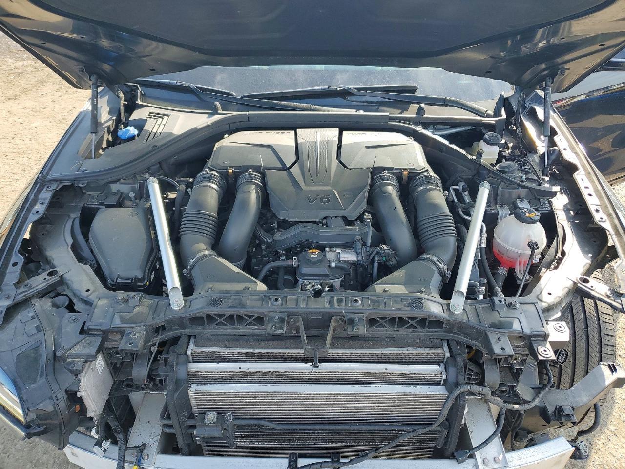 2022 GENESIS GV70