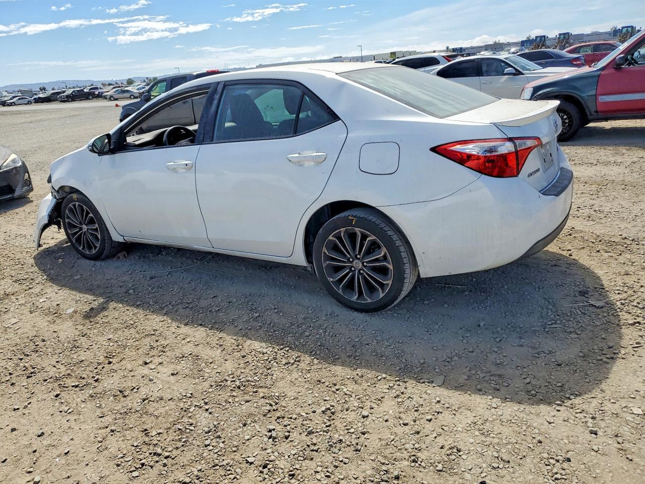 2016 TOYOTA COROLLA