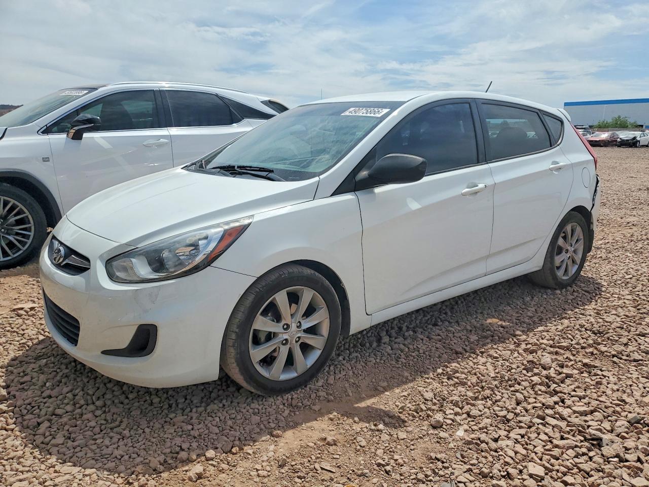 2013 HYUNDAI ACCENT
