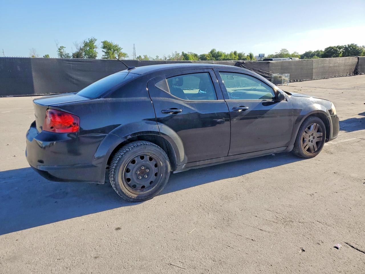 2012 DODGE Avenger
