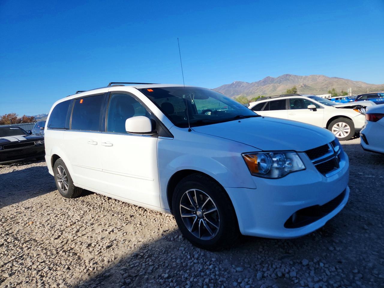 2017 DODGE GRAND CARAVAN