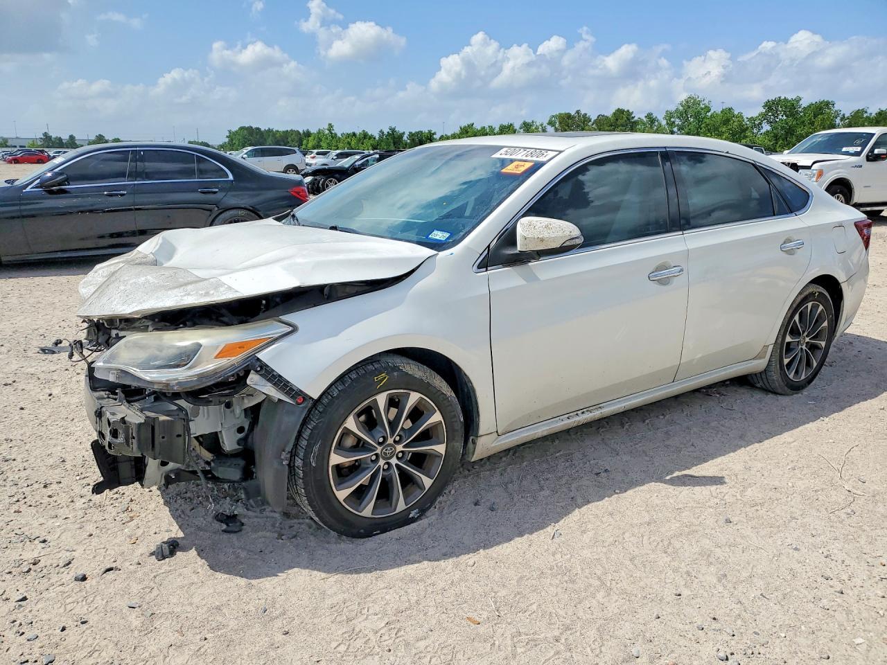 2016 TOYOTA Avalon