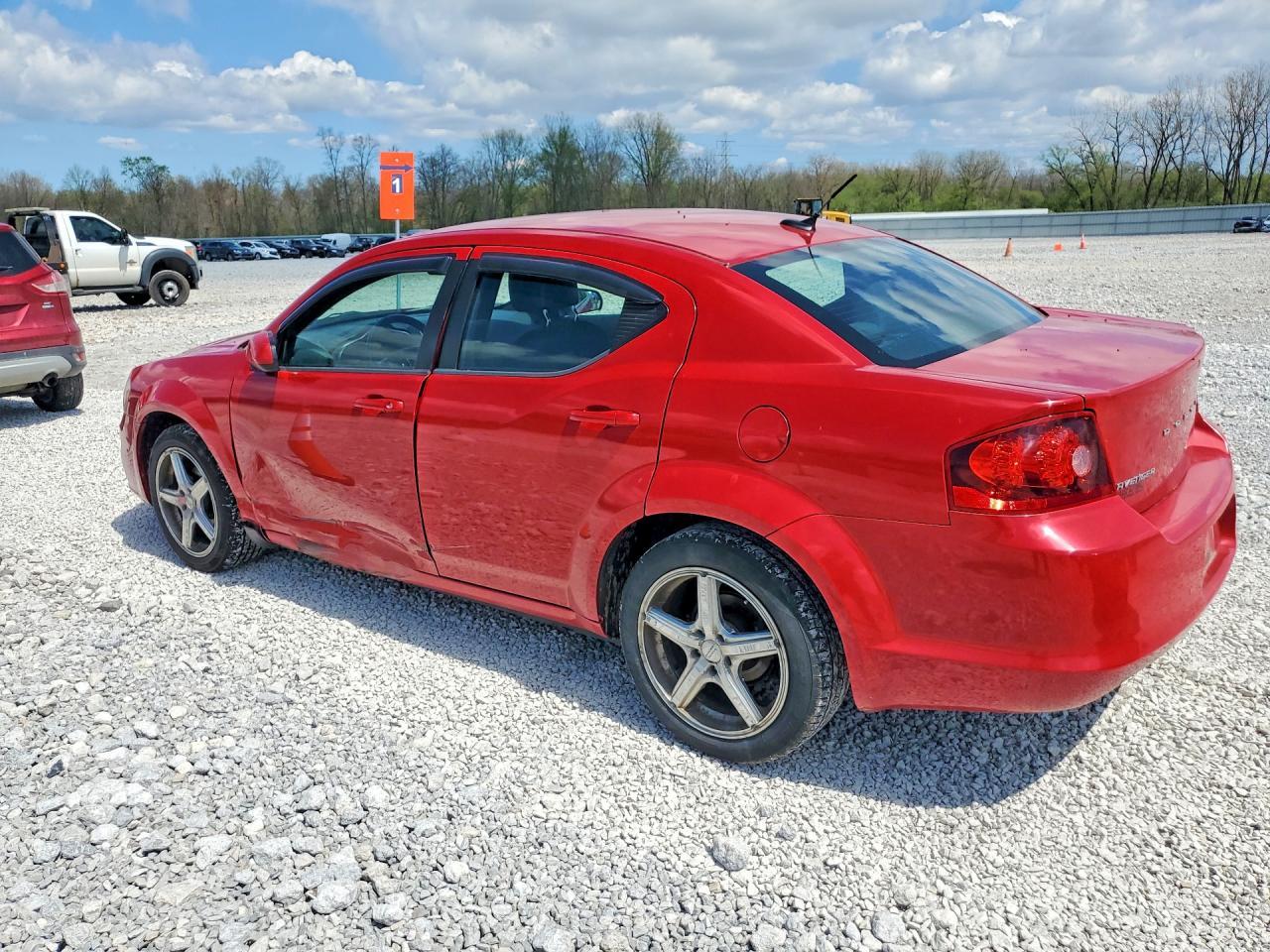 2013 DODGE Avenger
