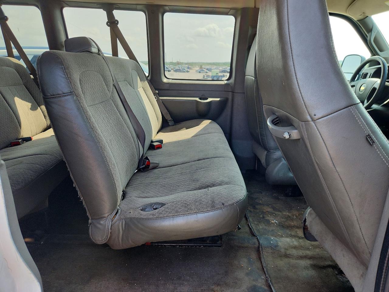 2017 CHEVROLET Express 3500