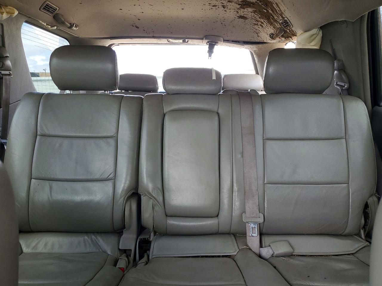 2005 TOYOTA Sequoia