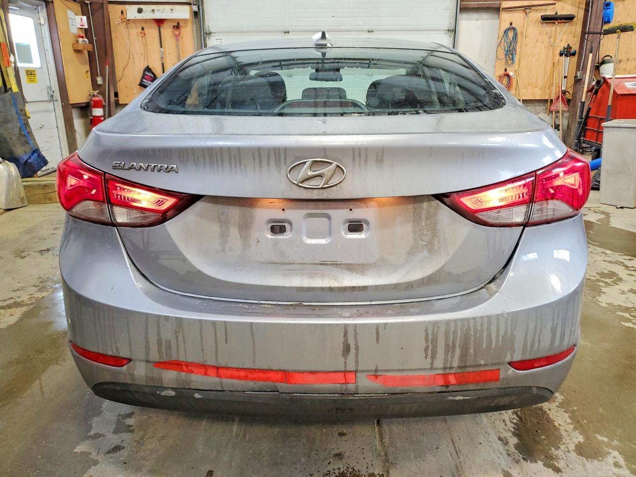 2016 HYUNDAI ELANTRA