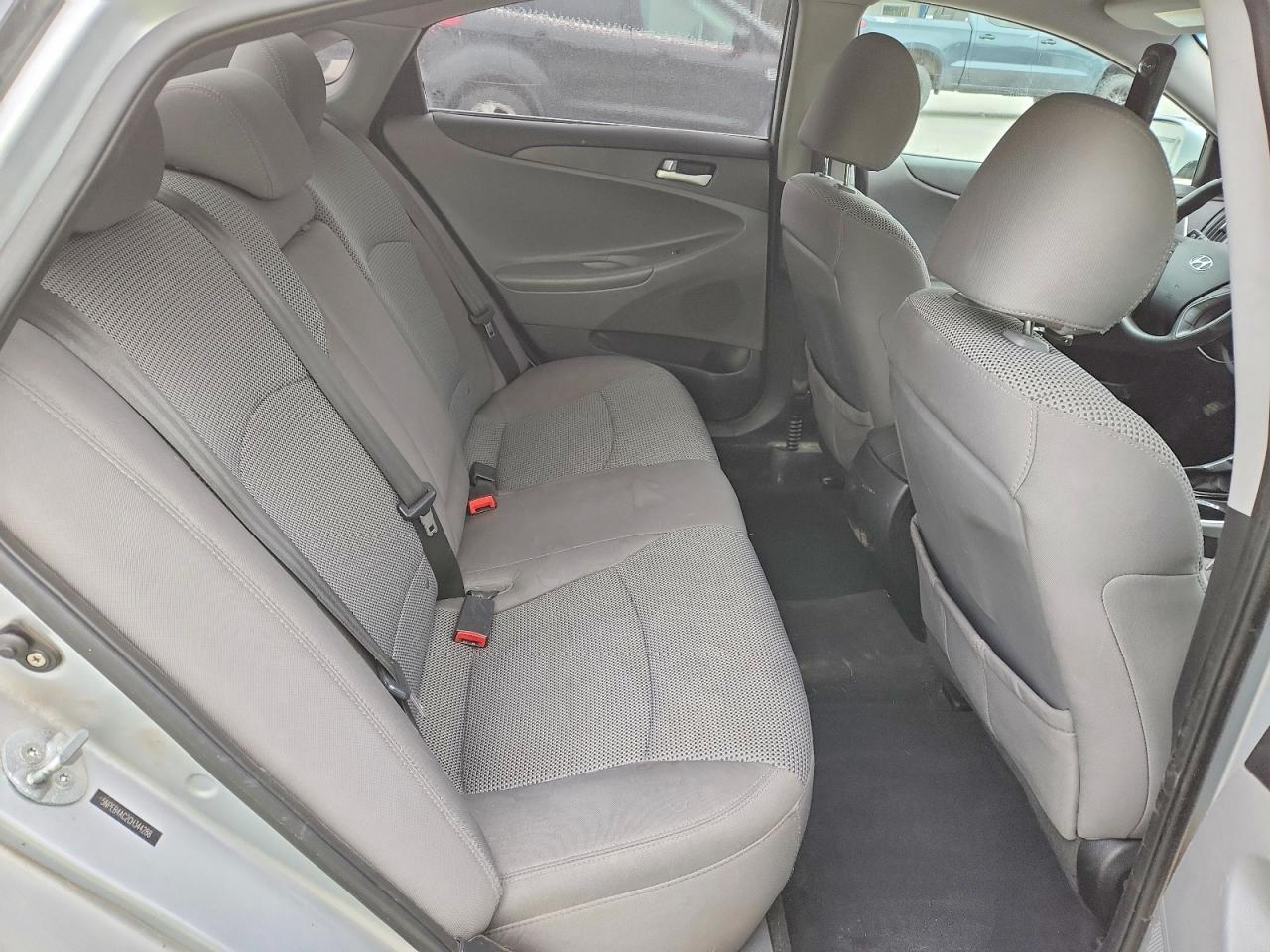 2012 HYUNDAI SONATA