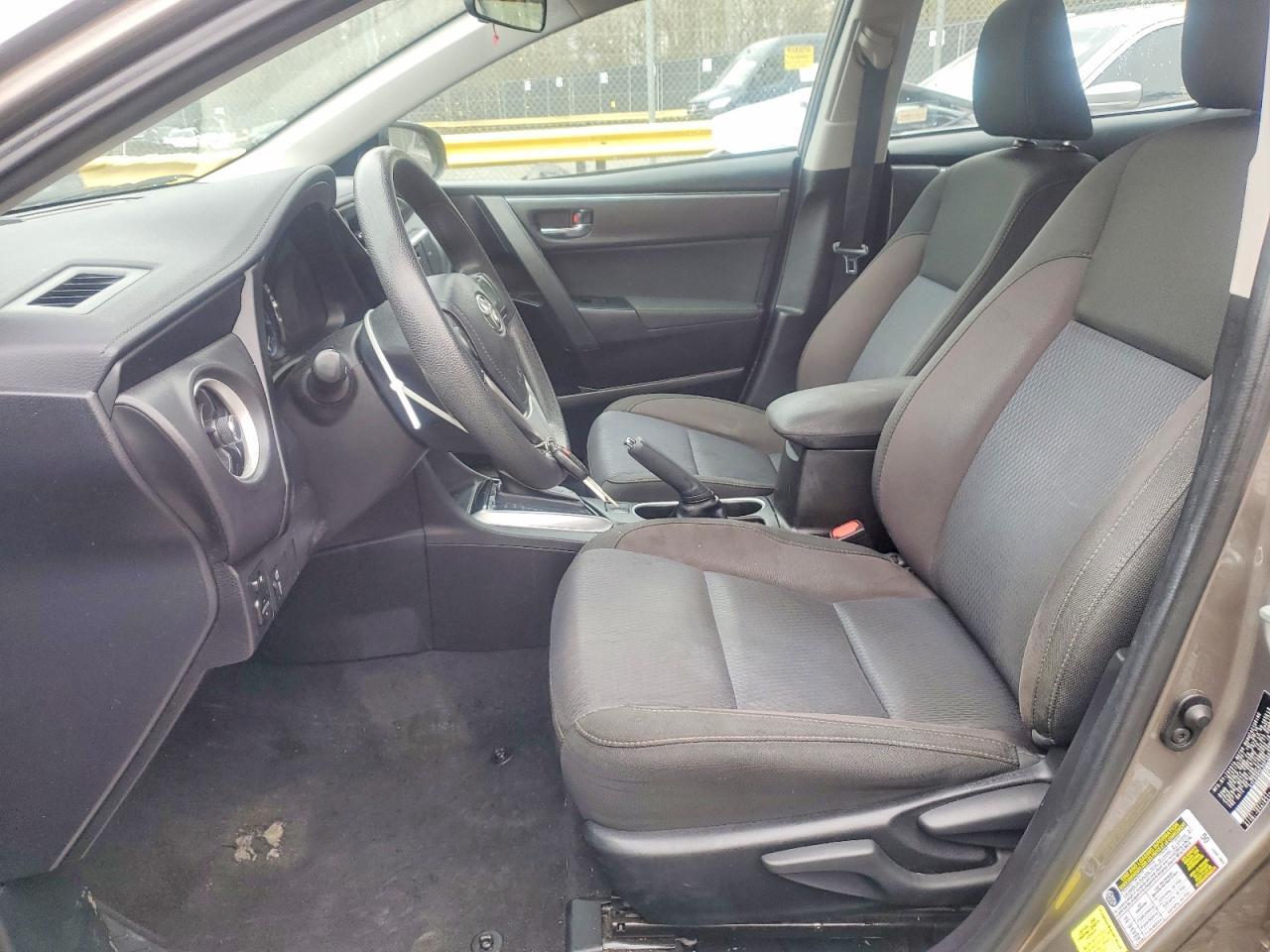 2017 TOYOTA COROLLA