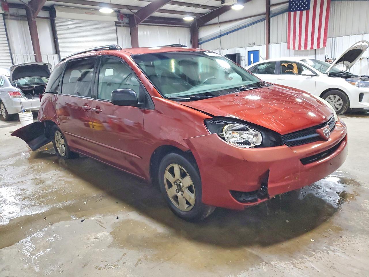2004 TOYOTA SIENNA