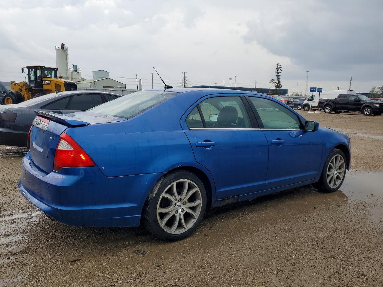 2011 FORD FUSION