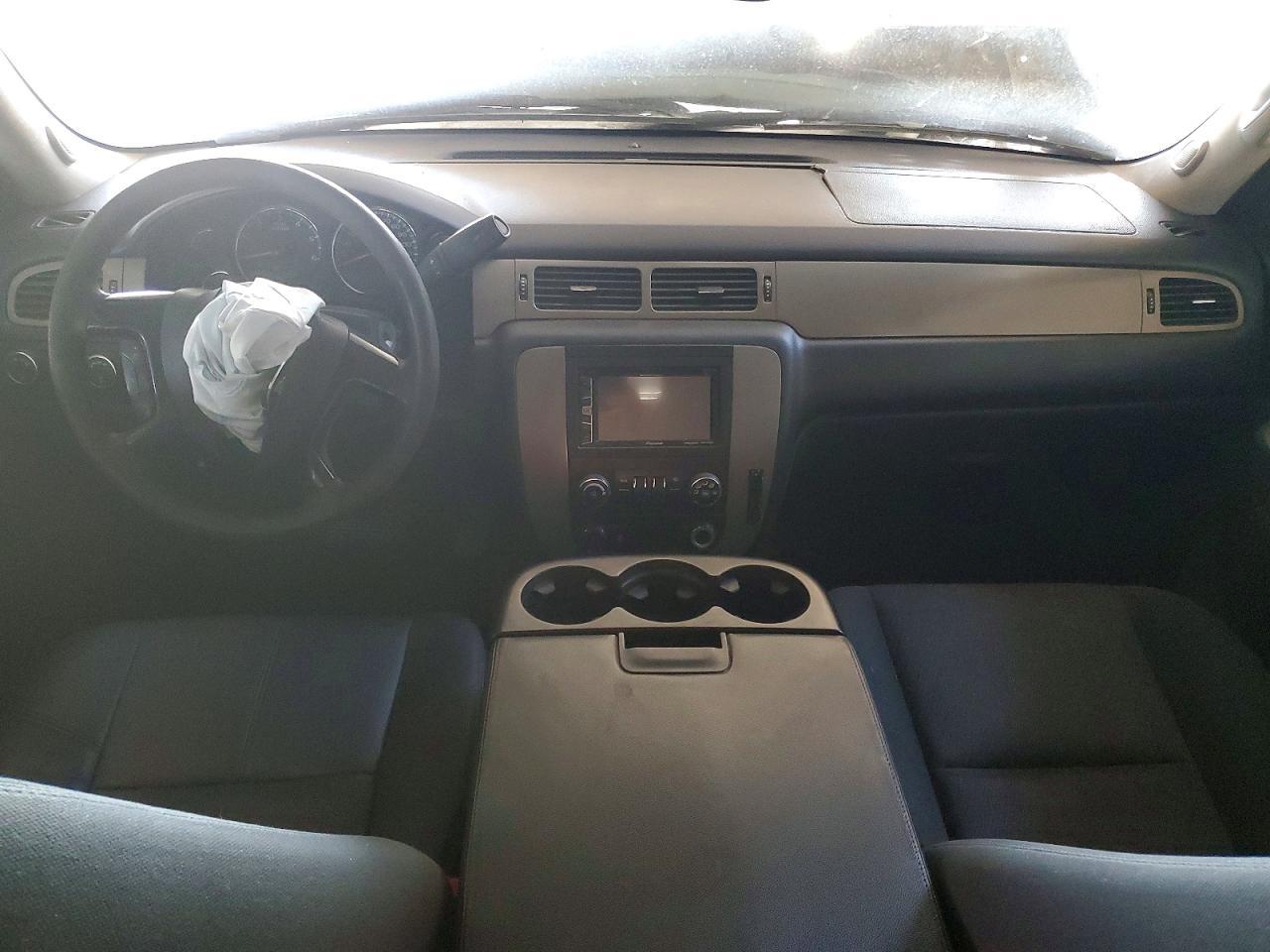 2013 CHEVROLET Suburban