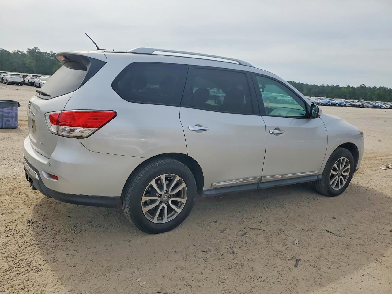 2013 NISSAN PATHFINDER