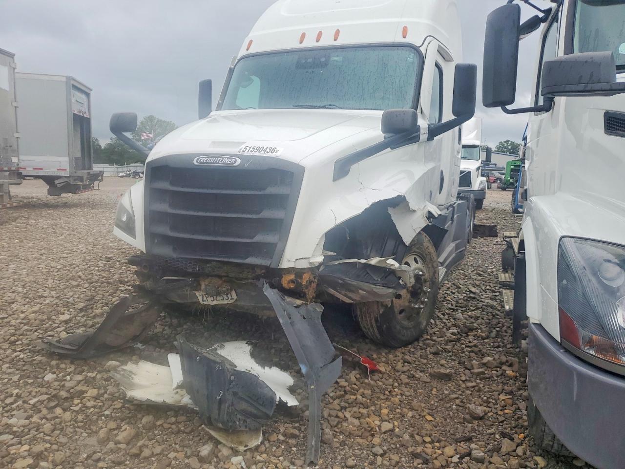 2021 FREIGHTLINER CASCADIA 126