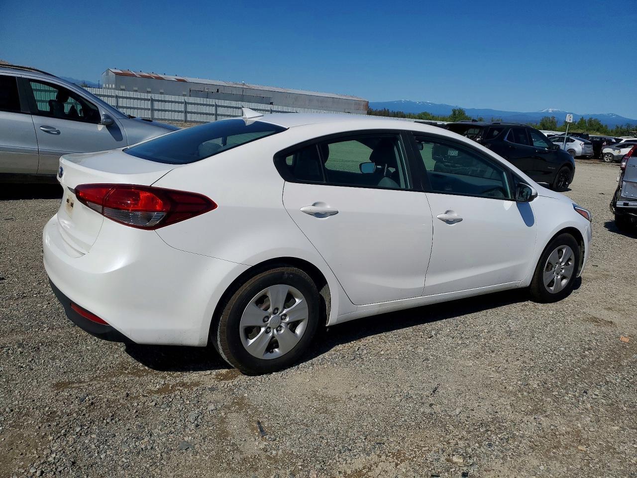 2017 KIA FORTE