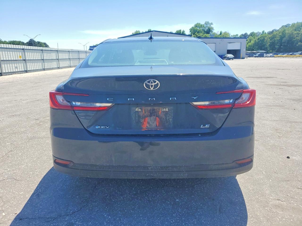 2025 TOYOTA CAMRY