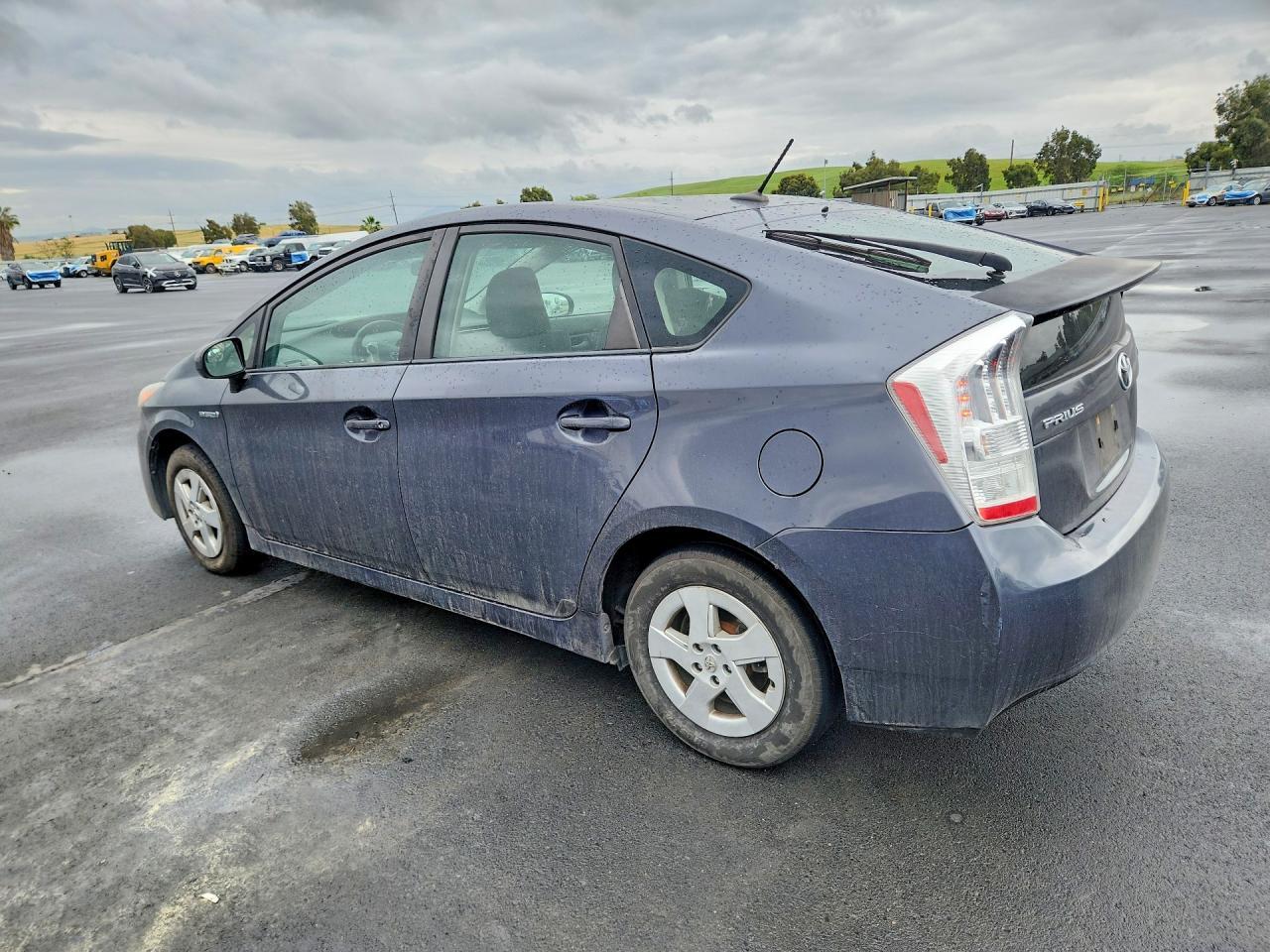 2011 TOYOTA PRIUS