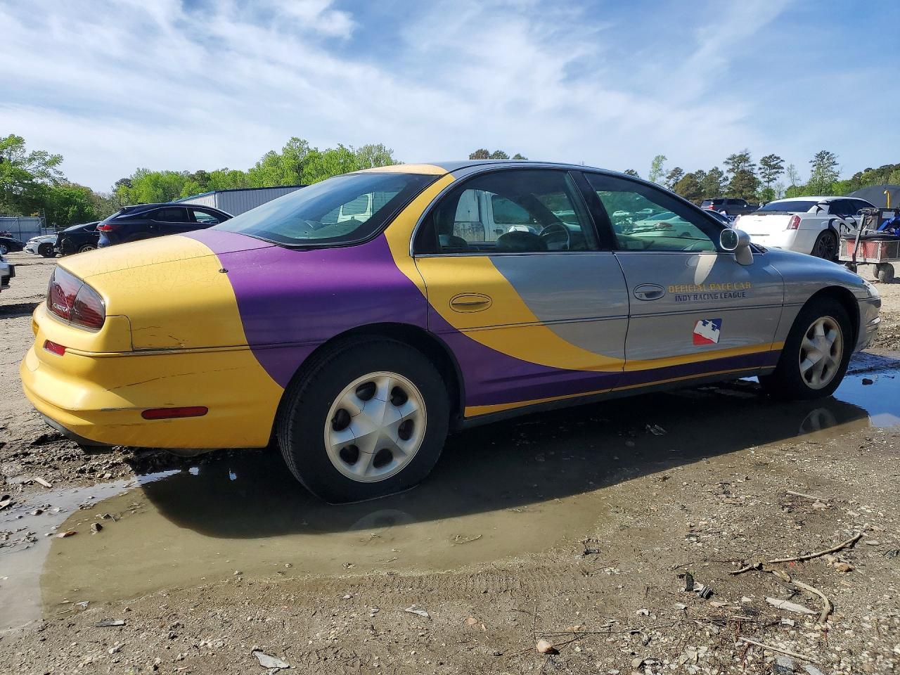 1997 OLDSMOBILE Aurora