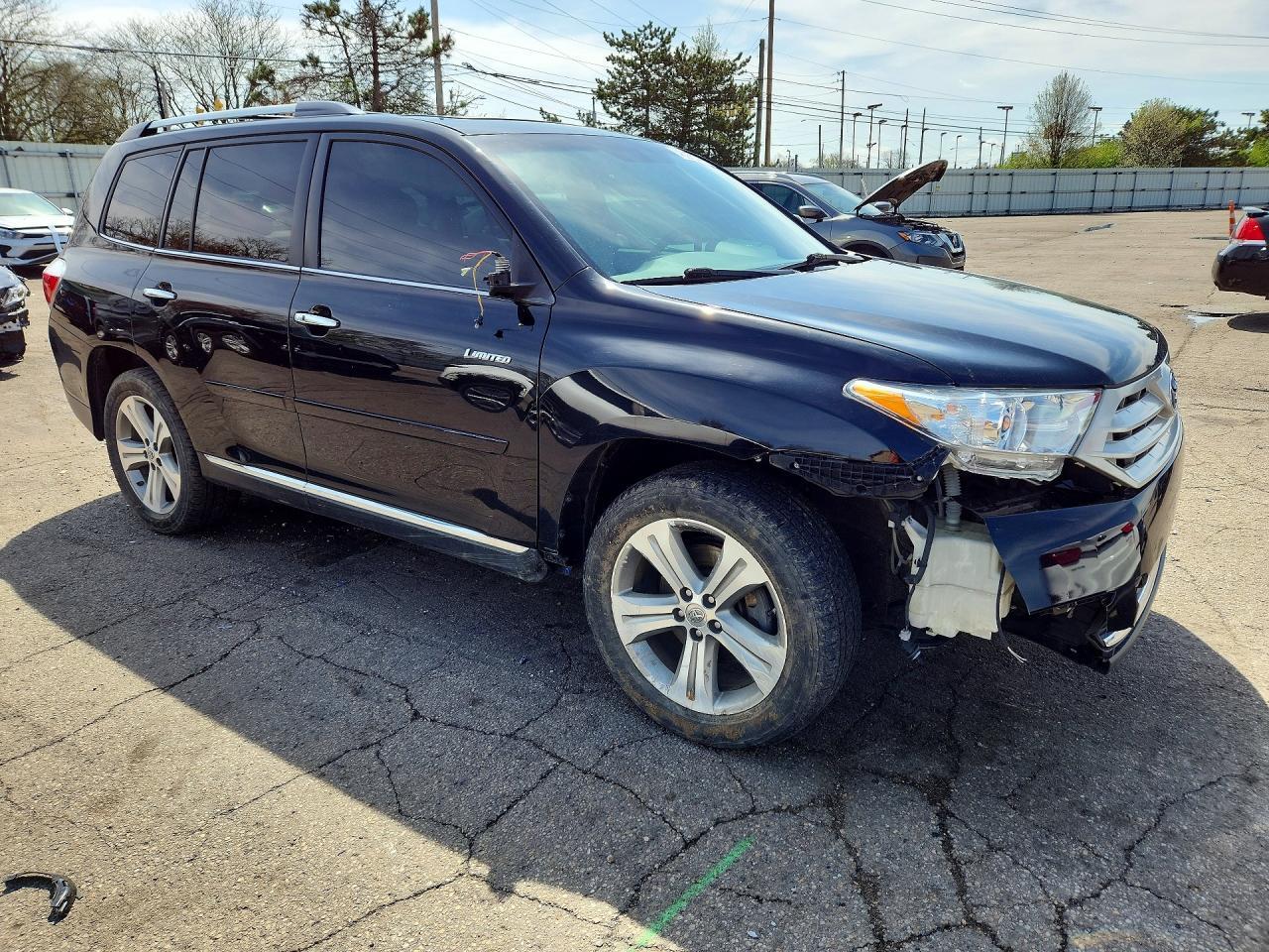 2013 TOYOTA HIGHLANDER