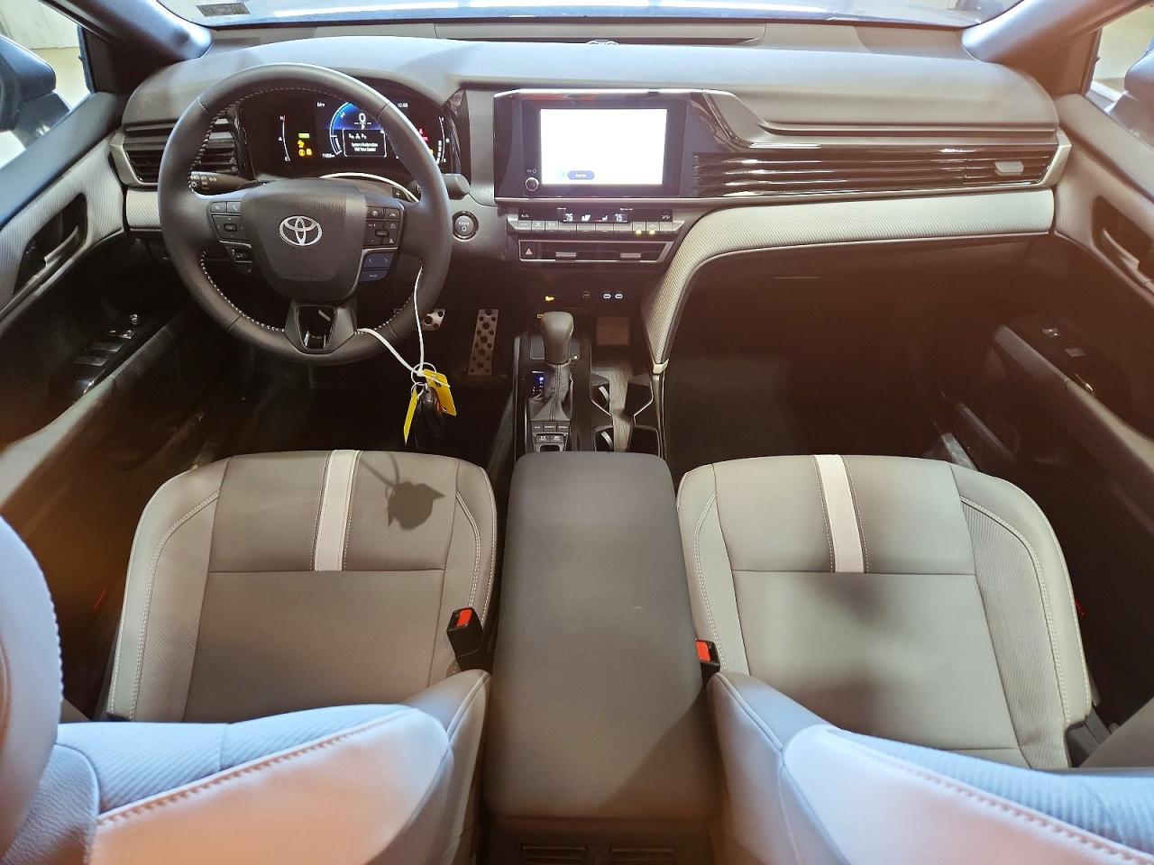 2025 TOYOTA CAMRY