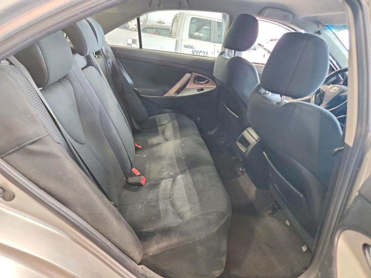 2011 TOYOTA CAMRY