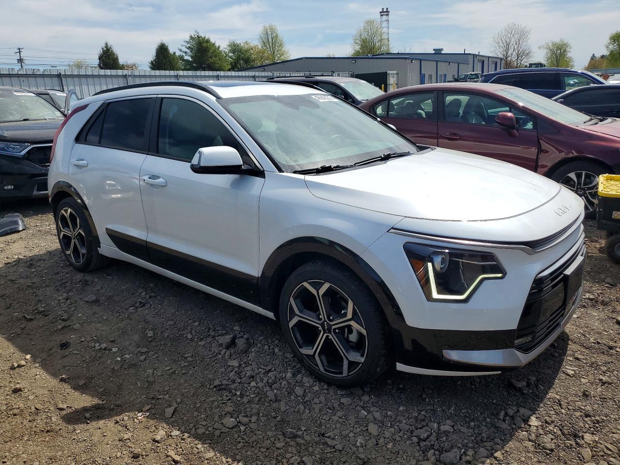 2023 KIA Niro