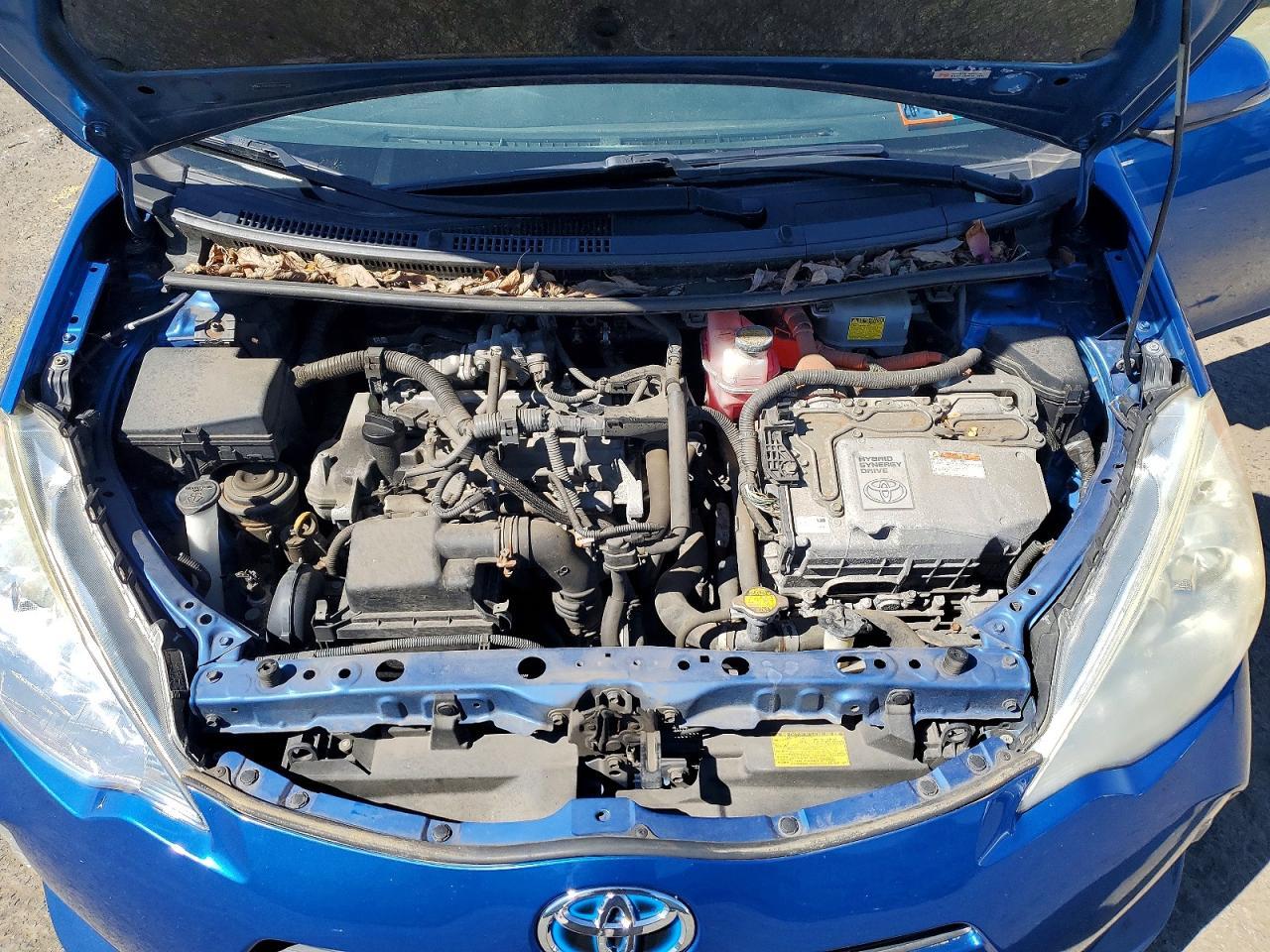 2012 TOYOTA Prius c