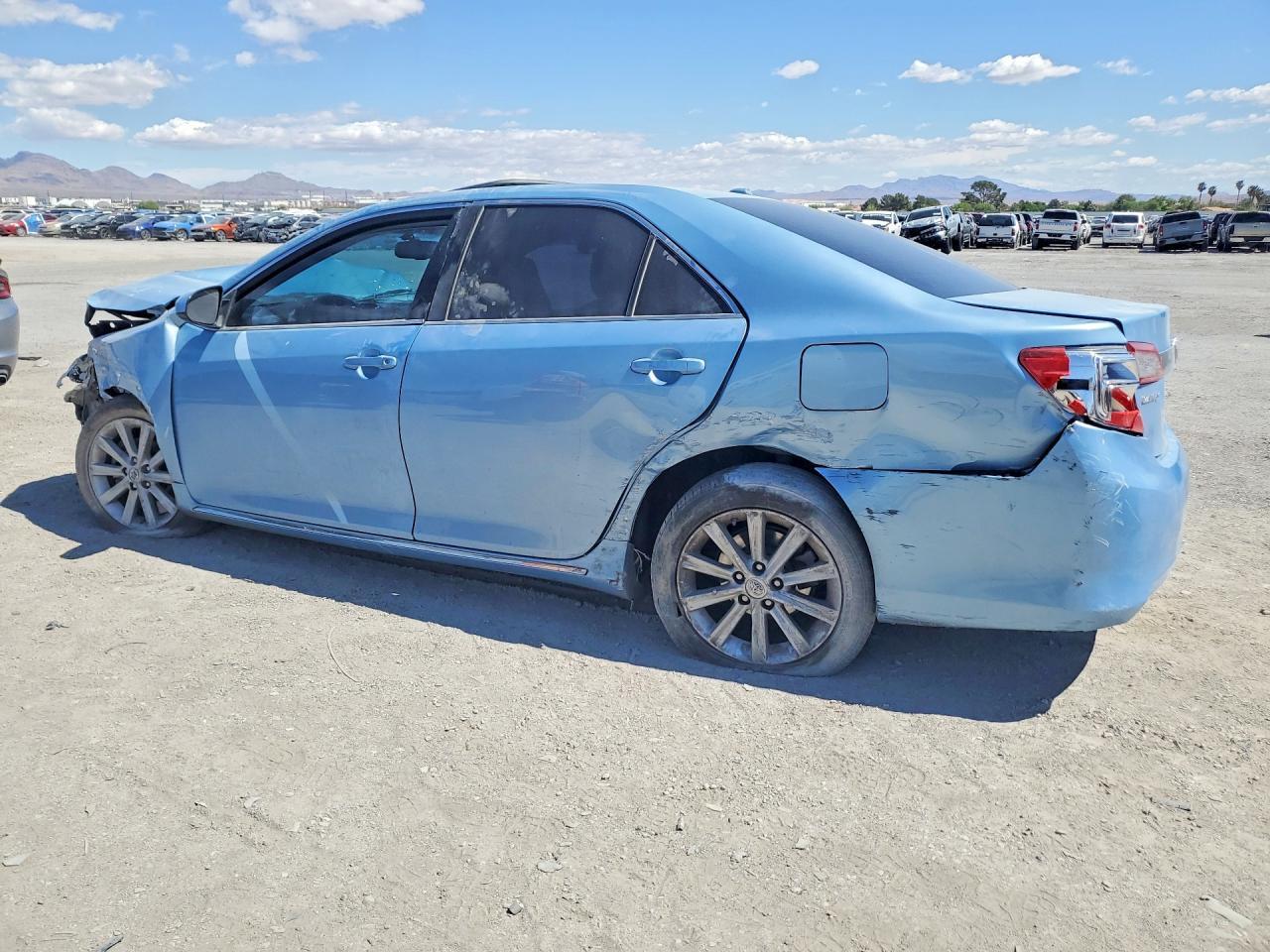 2014 TOYOTA CAMRY
