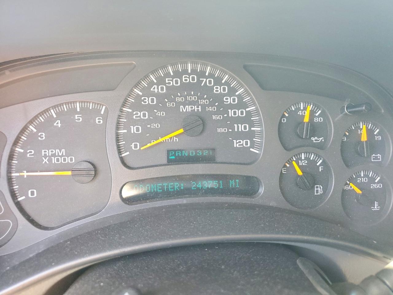 2004 CHEVROLET Silverado