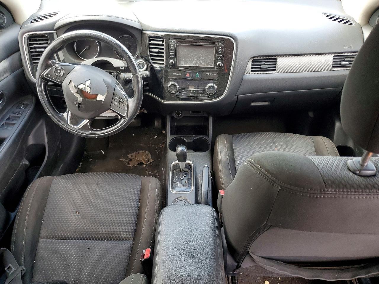 2016 MITSUBISHI outlander