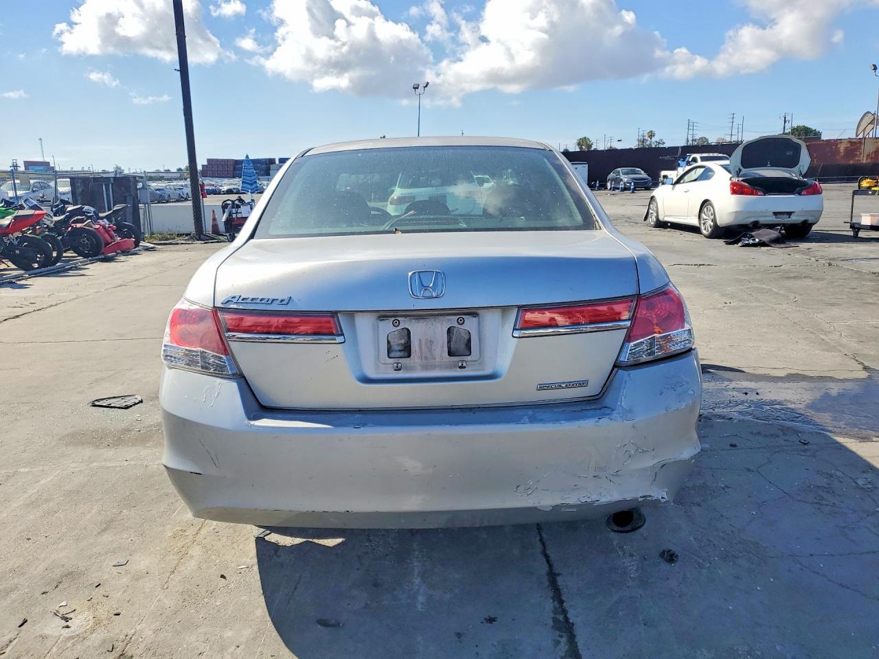2012 HONDA ACCORD