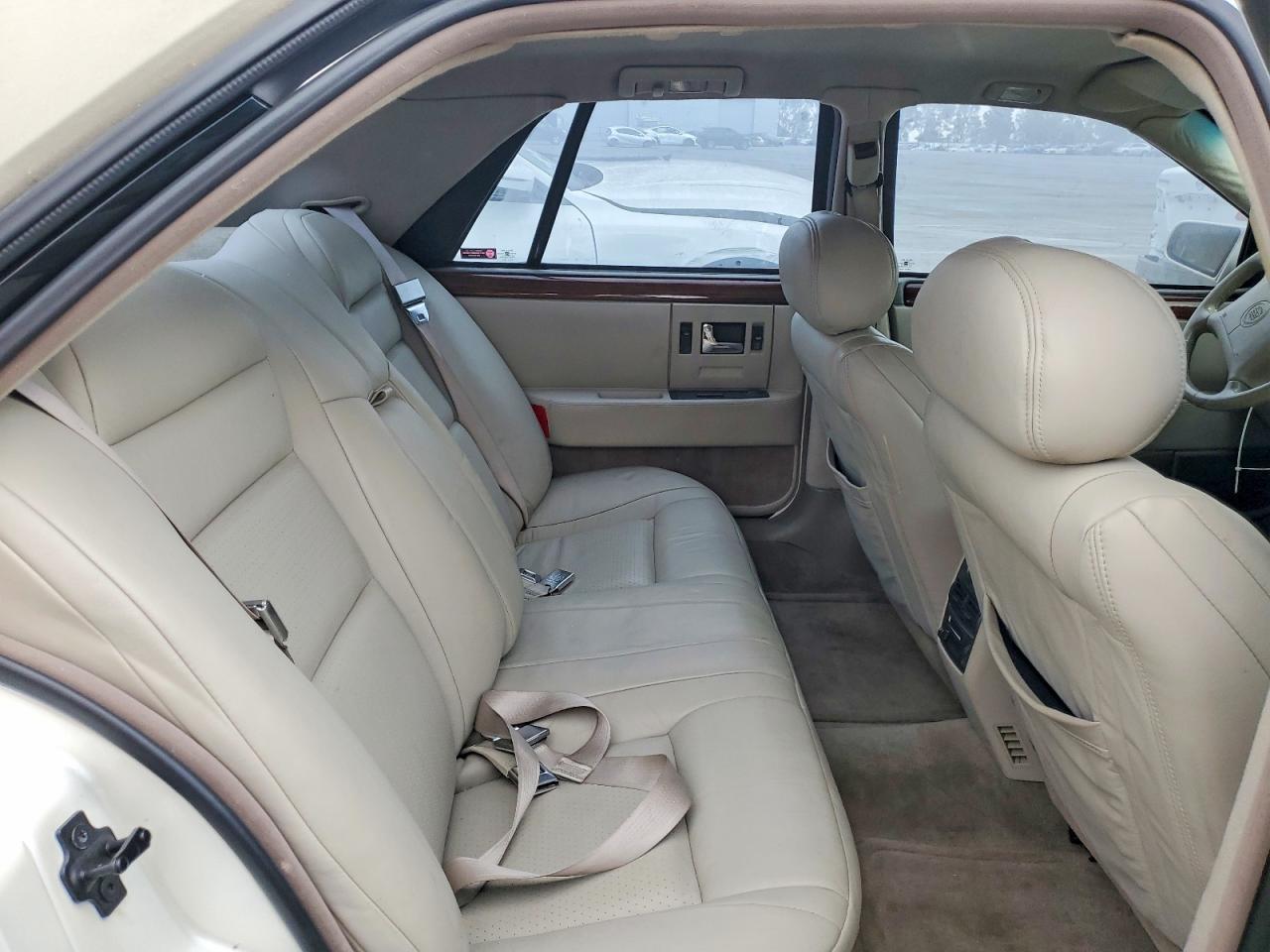 1996 CADILLAC Fleetwood