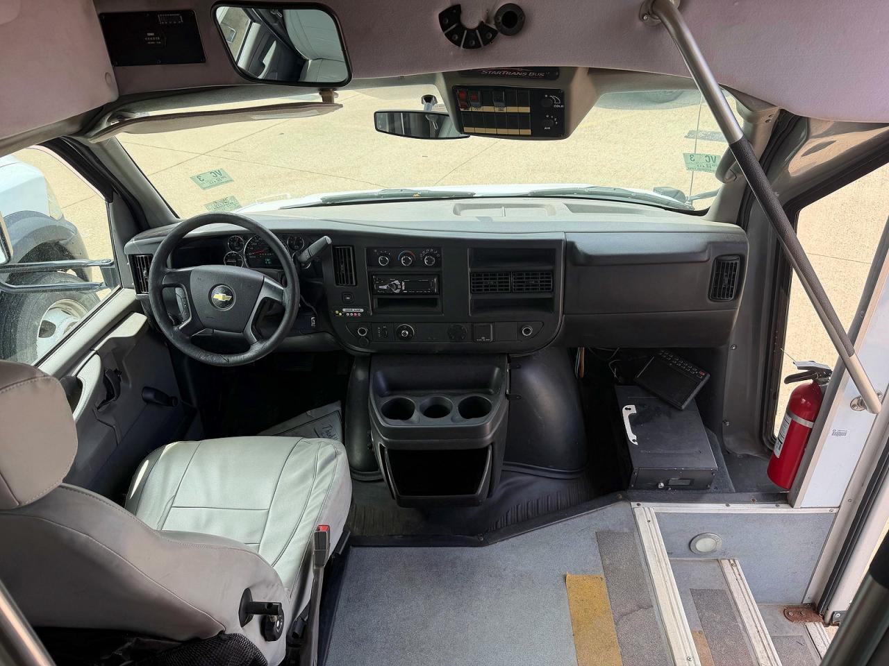 2015 CHEVROLET Express 4500