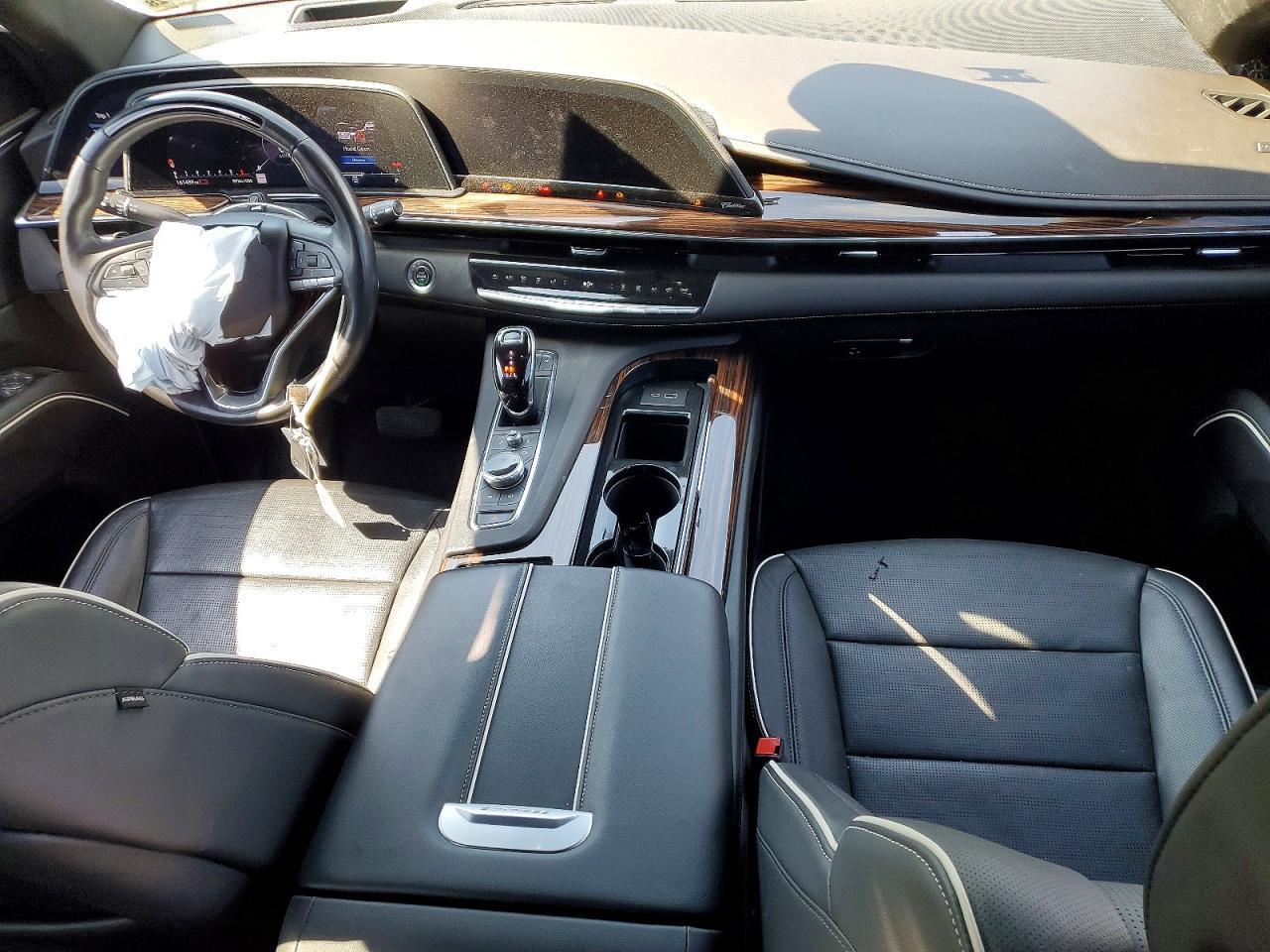 2023 CADILLAC Escalade ESV