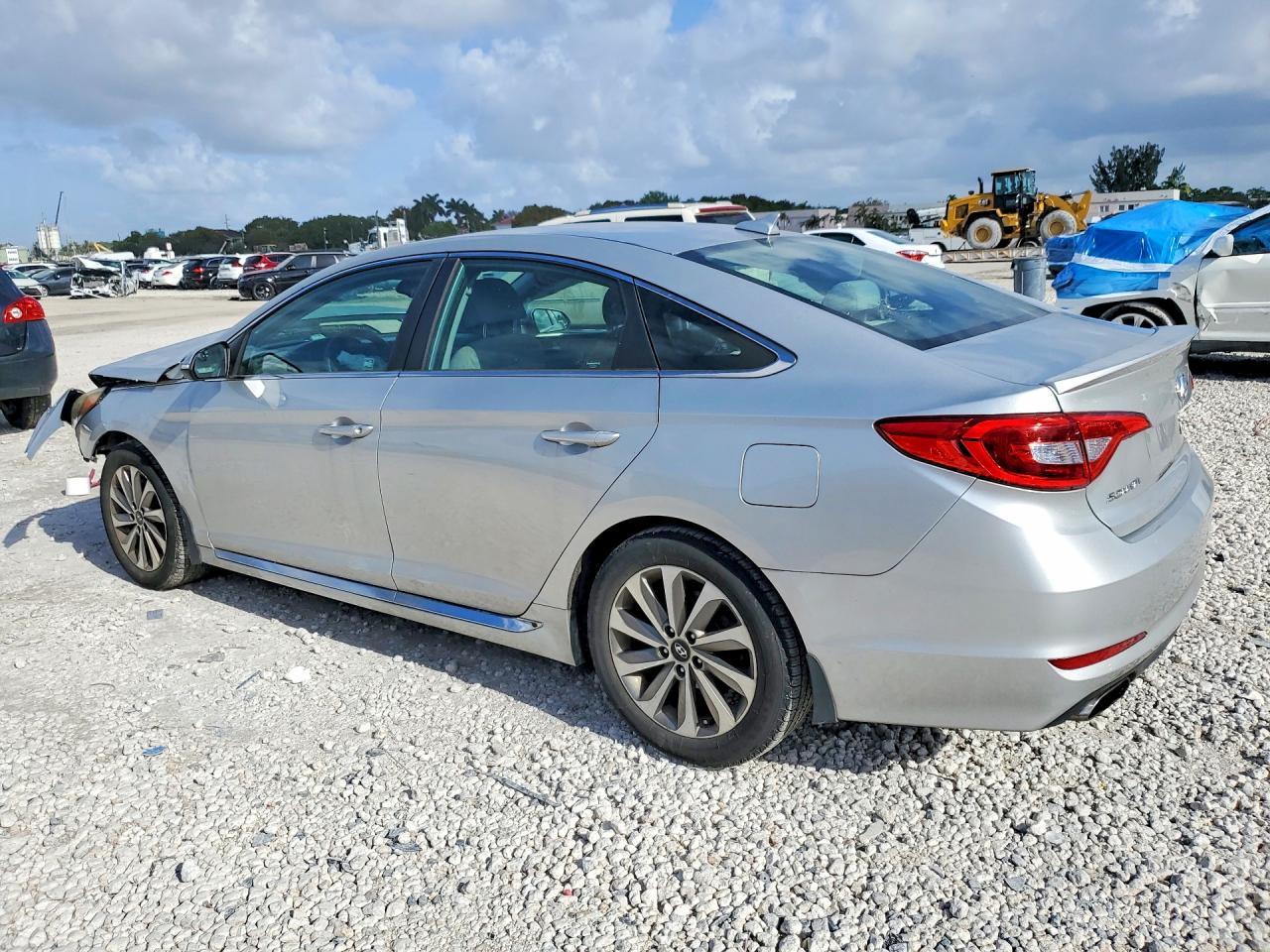 2016 HYUNDAI SONATA