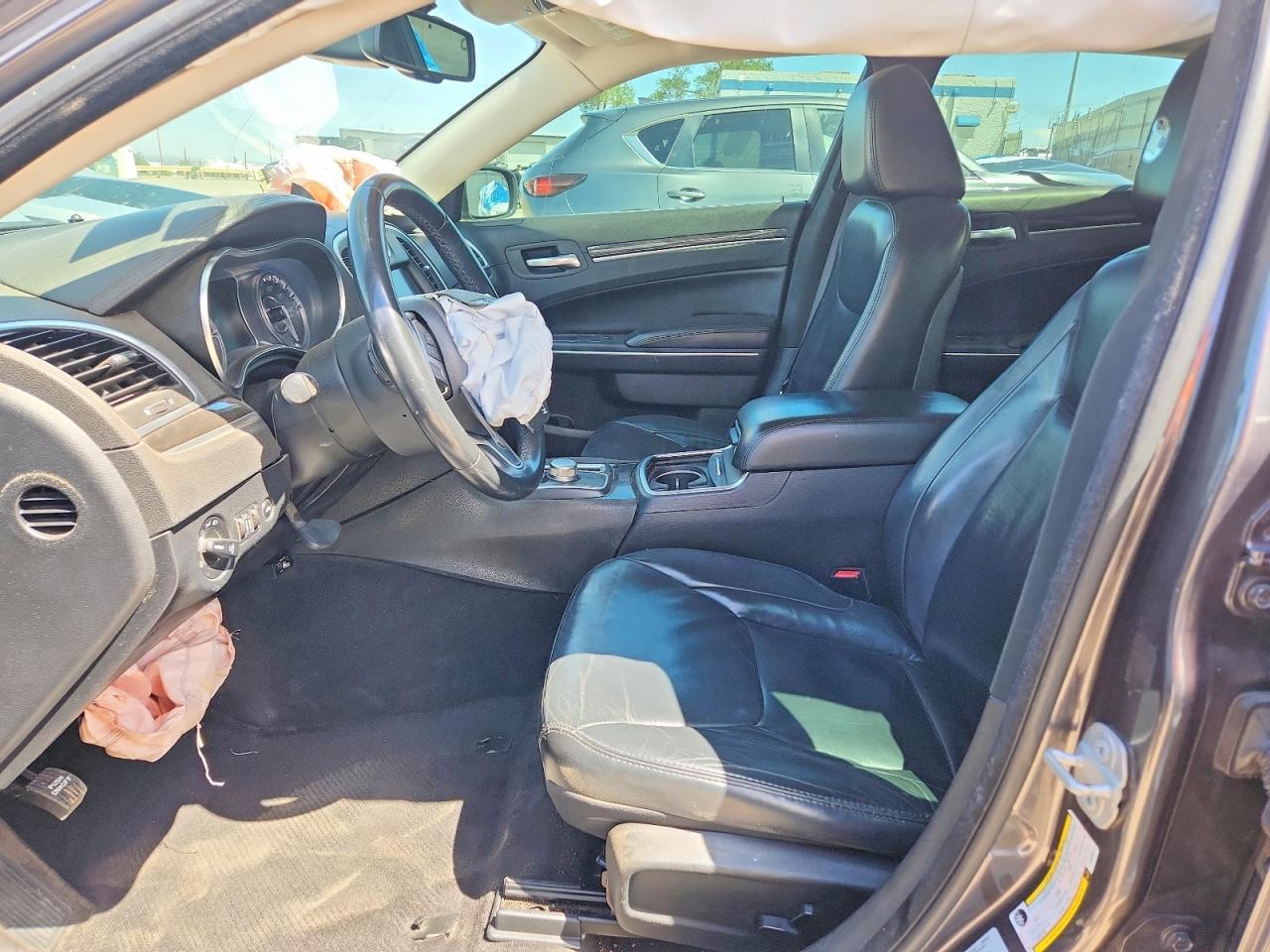 2016 CHRYSLER 300