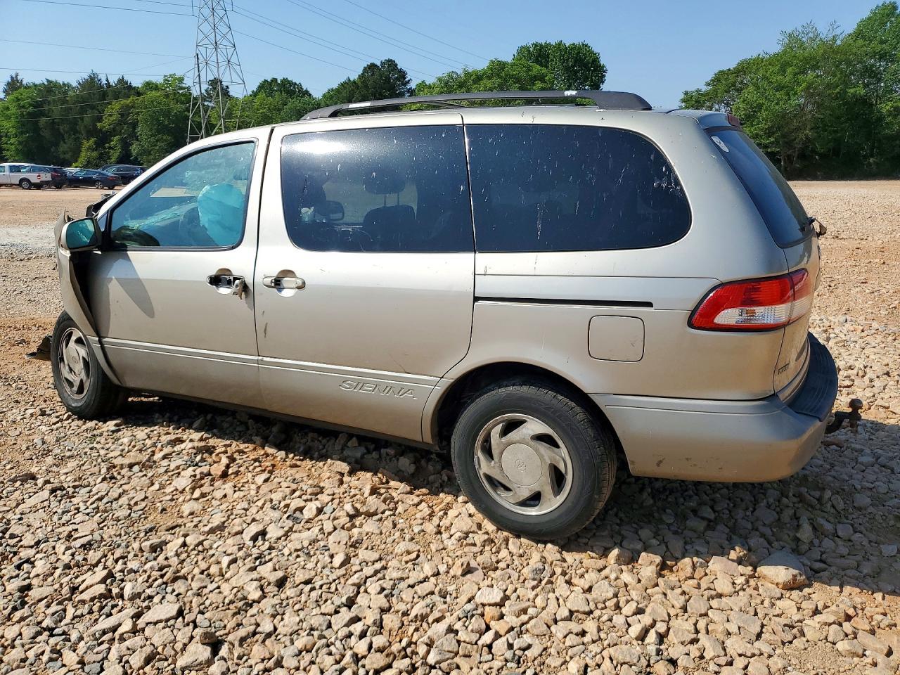 2002 TOYOTA SIENNA