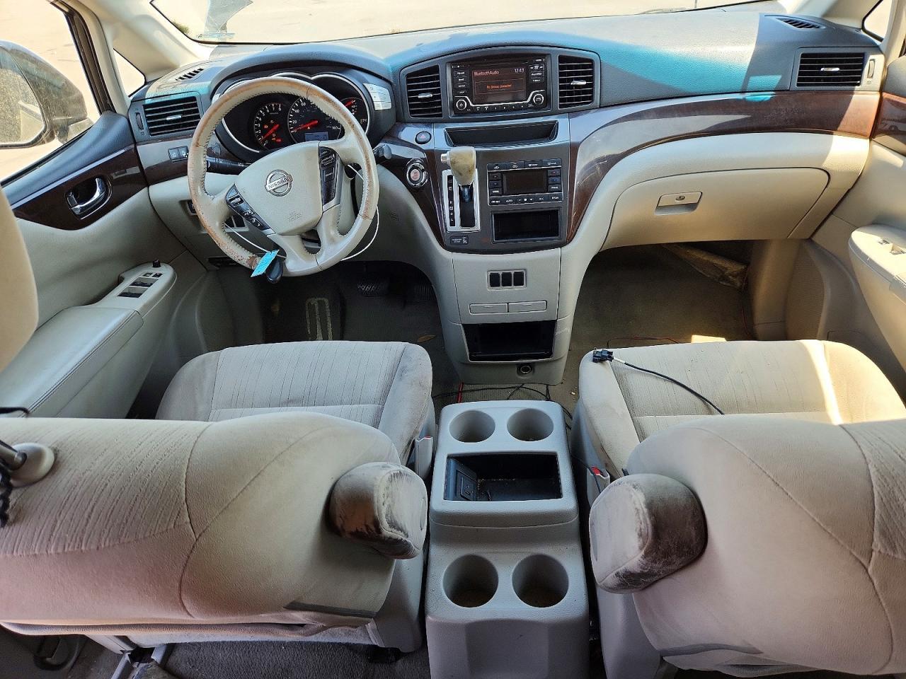 2017 NISSAN Quest