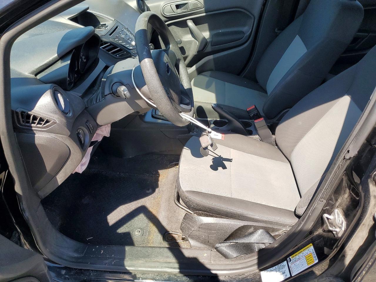 2016 FORD Fiesta