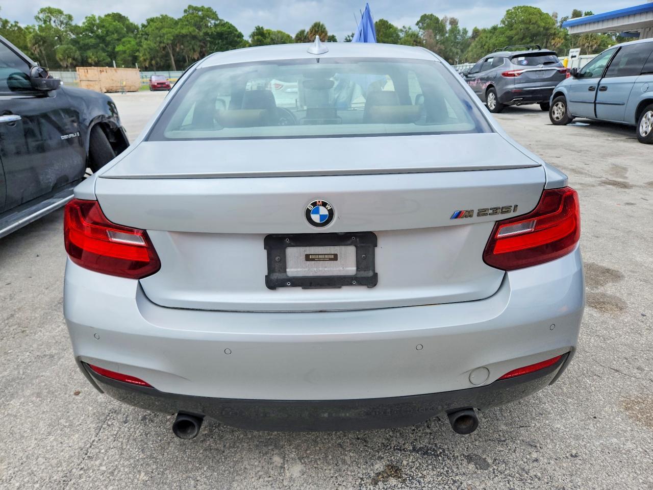 2015 BMW M235i
