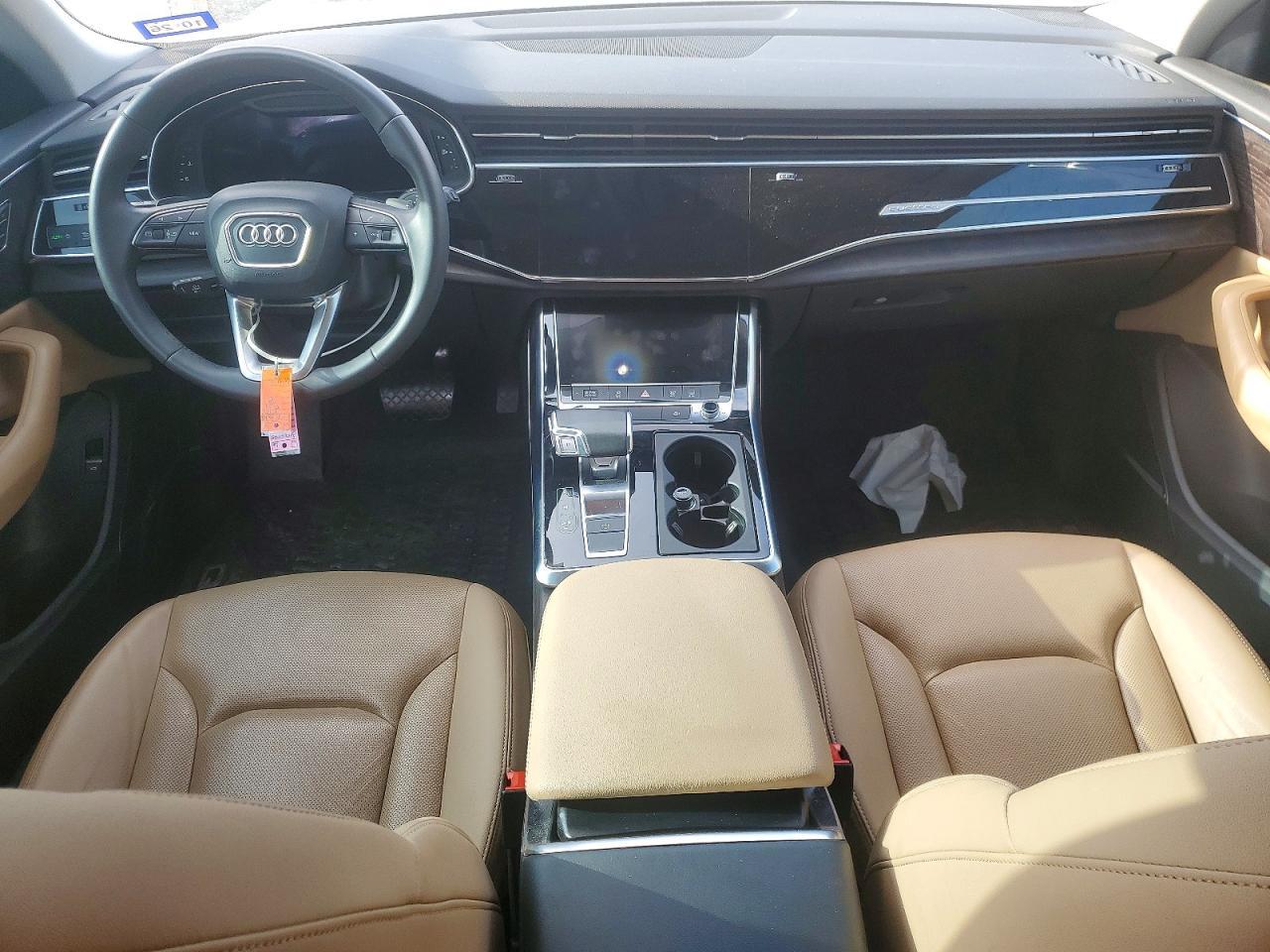 2022 AUDI Q8