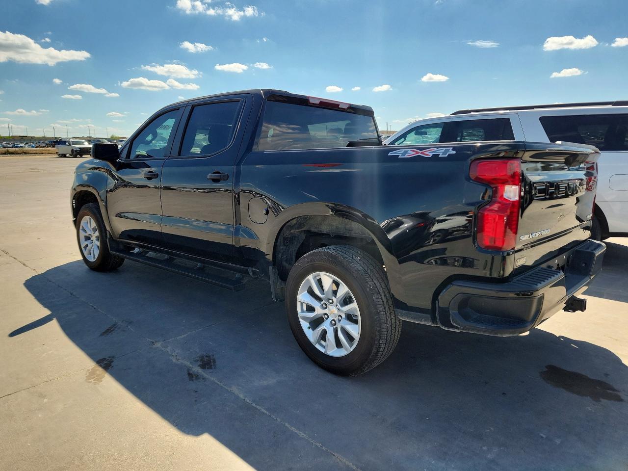 2025 CHEVROLET Silverado