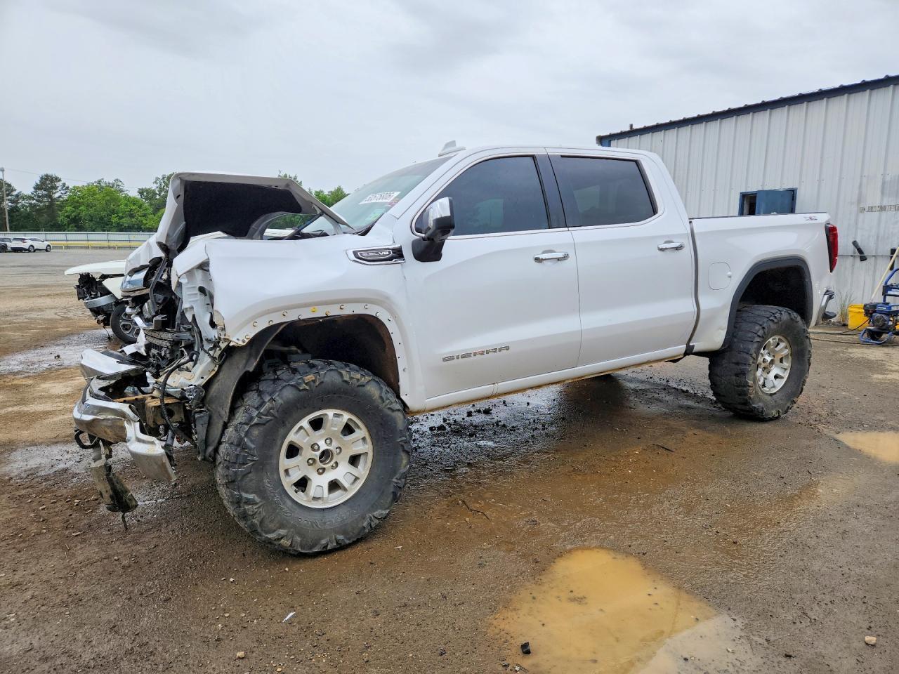 2023 GMC Sierra