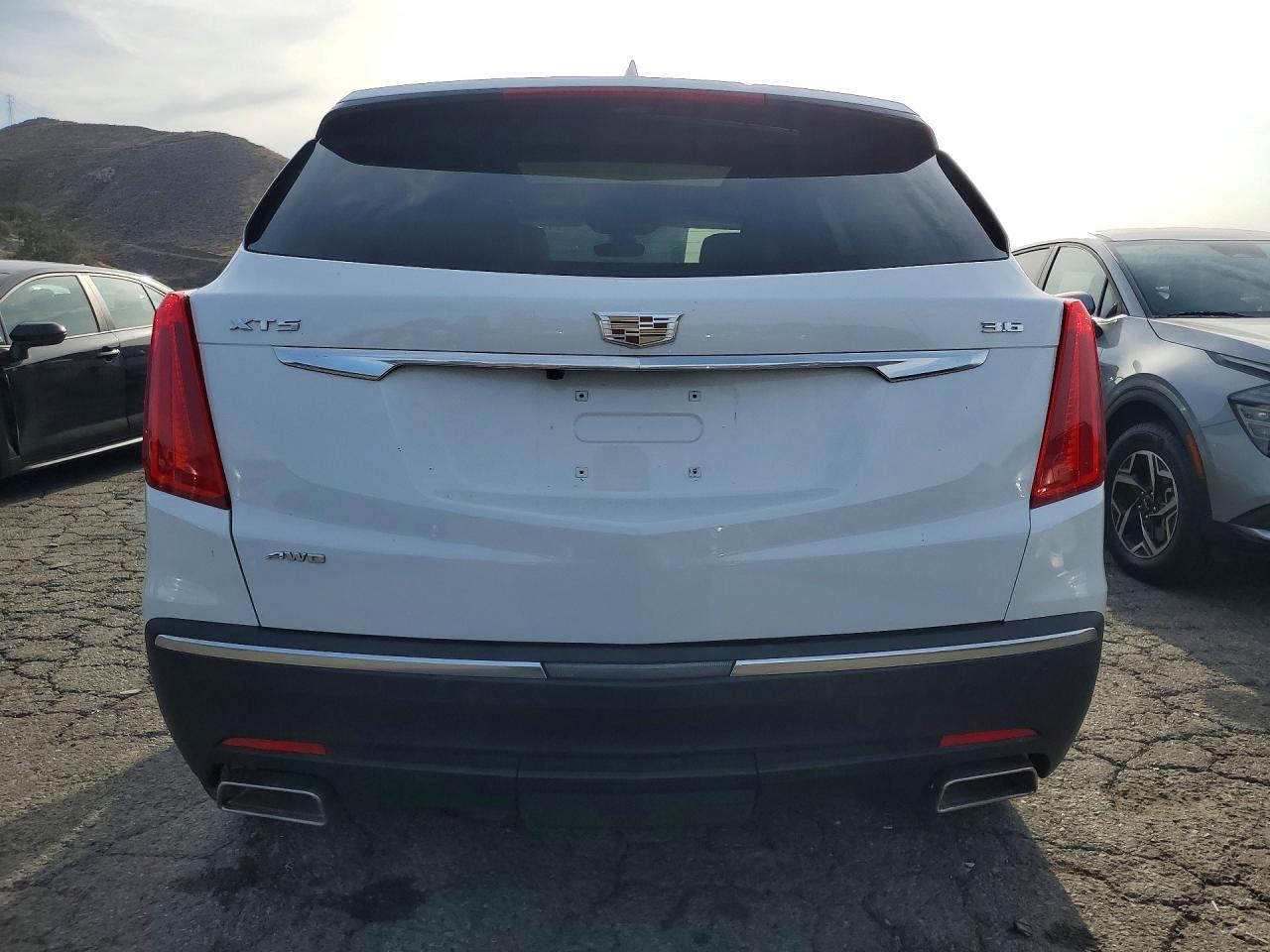 2018 CADILLAC XT5