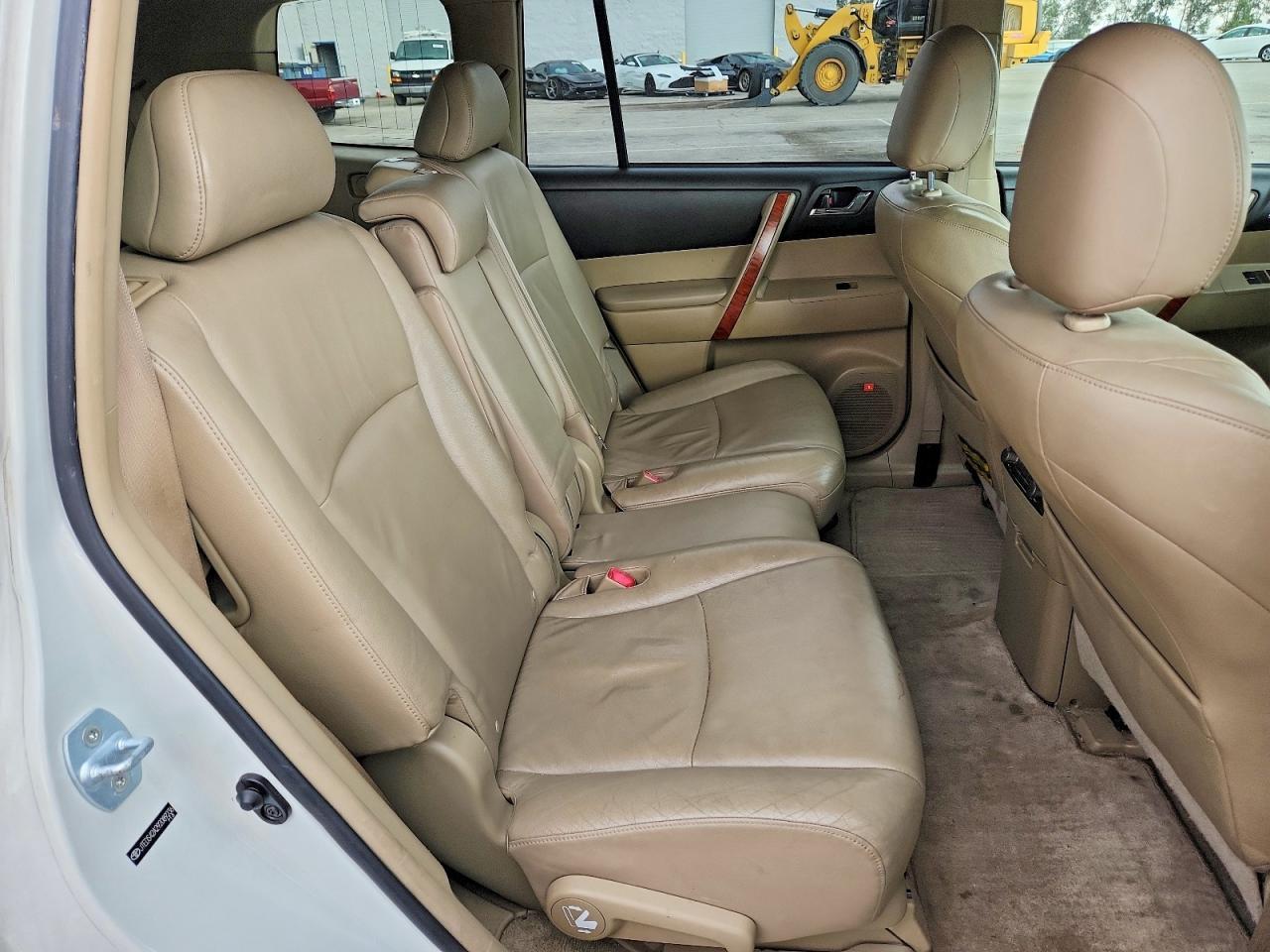 2009 TOYOTA HIGHLANDER
